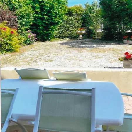 L'epicea * Saint-Parres-aux-Tertres